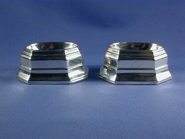 Pair of Queen Anne silver trencher salts